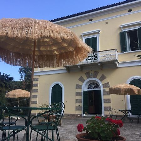 Villa Teresa Porto Azzurro Buitenkant foto
