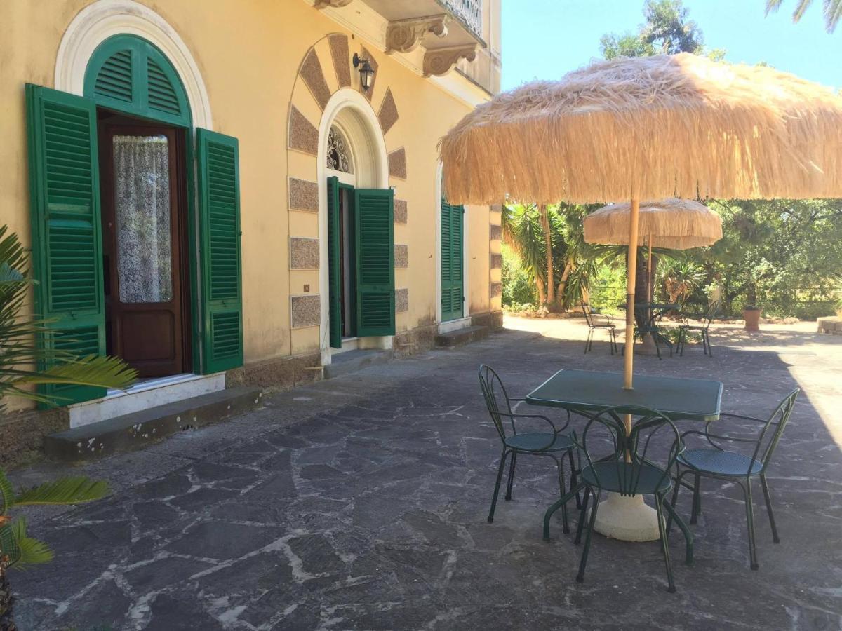 Villa Teresa Porto Azzurro Buitenkant foto