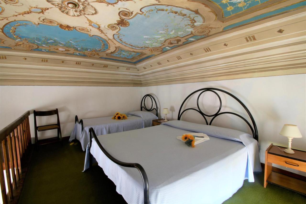 Villa Teresa Porto Azzurro Buitenkant foto