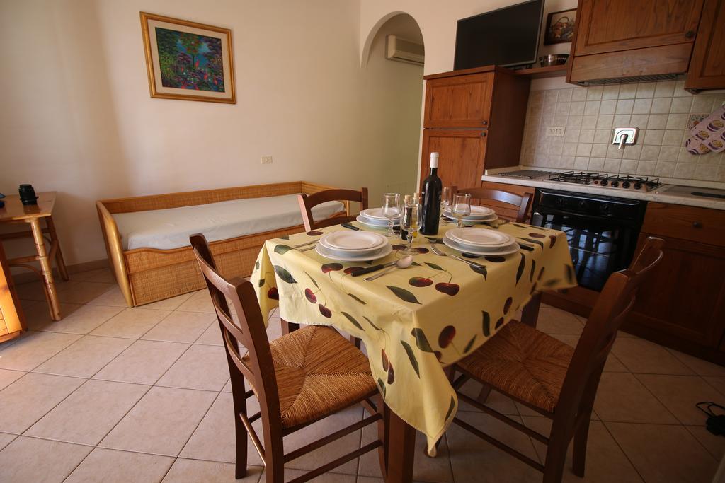 Villa Teresa Porto Azzurro Buitenkant foto