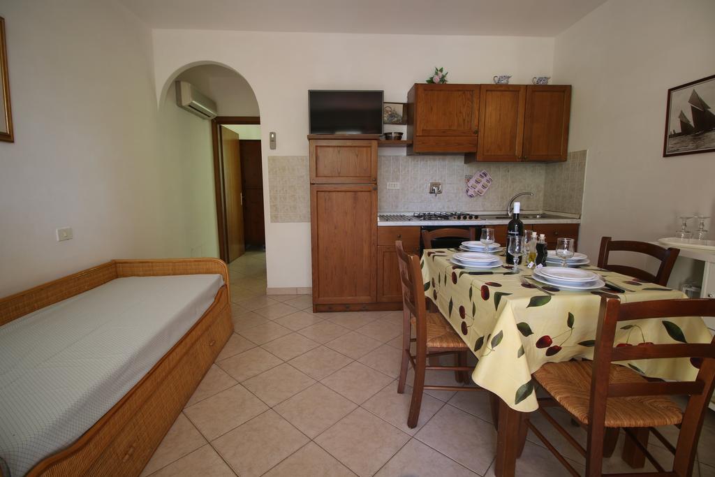 Villa Teresa Porto Azzurro Buitenkant foto
