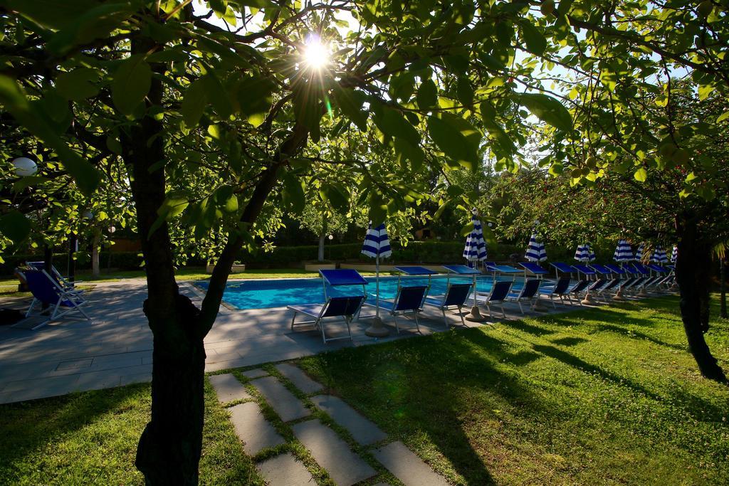 Villa Teresa Porto Azzurro Buitenkant foto