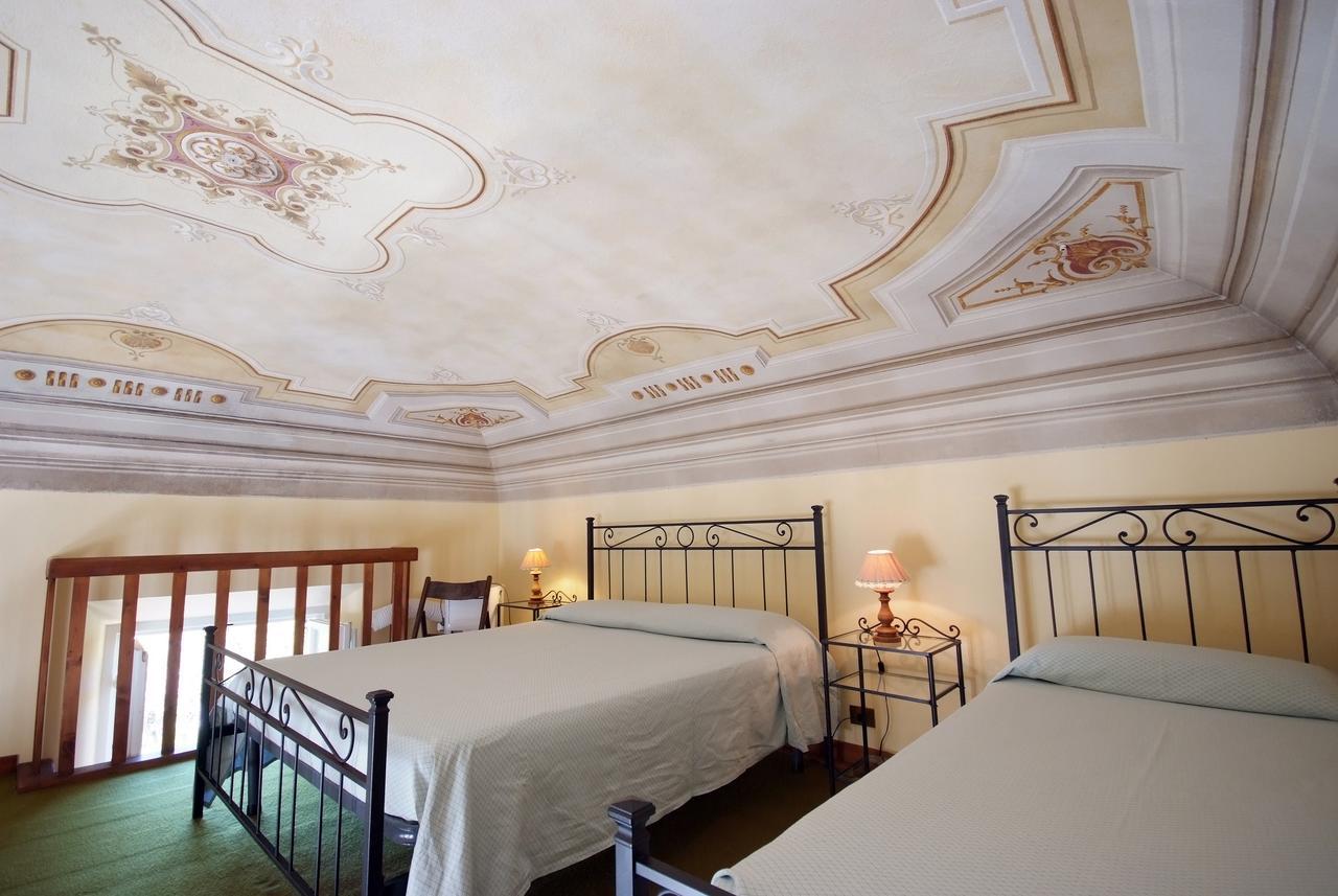 Villa Teresa Porto Azzurro Buitenkant foto